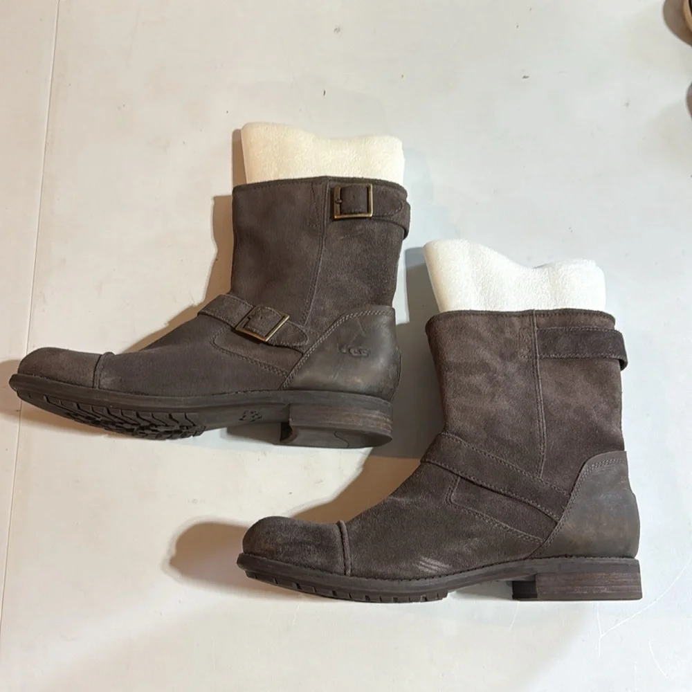 Ugg Mens Brown Suede Boots
